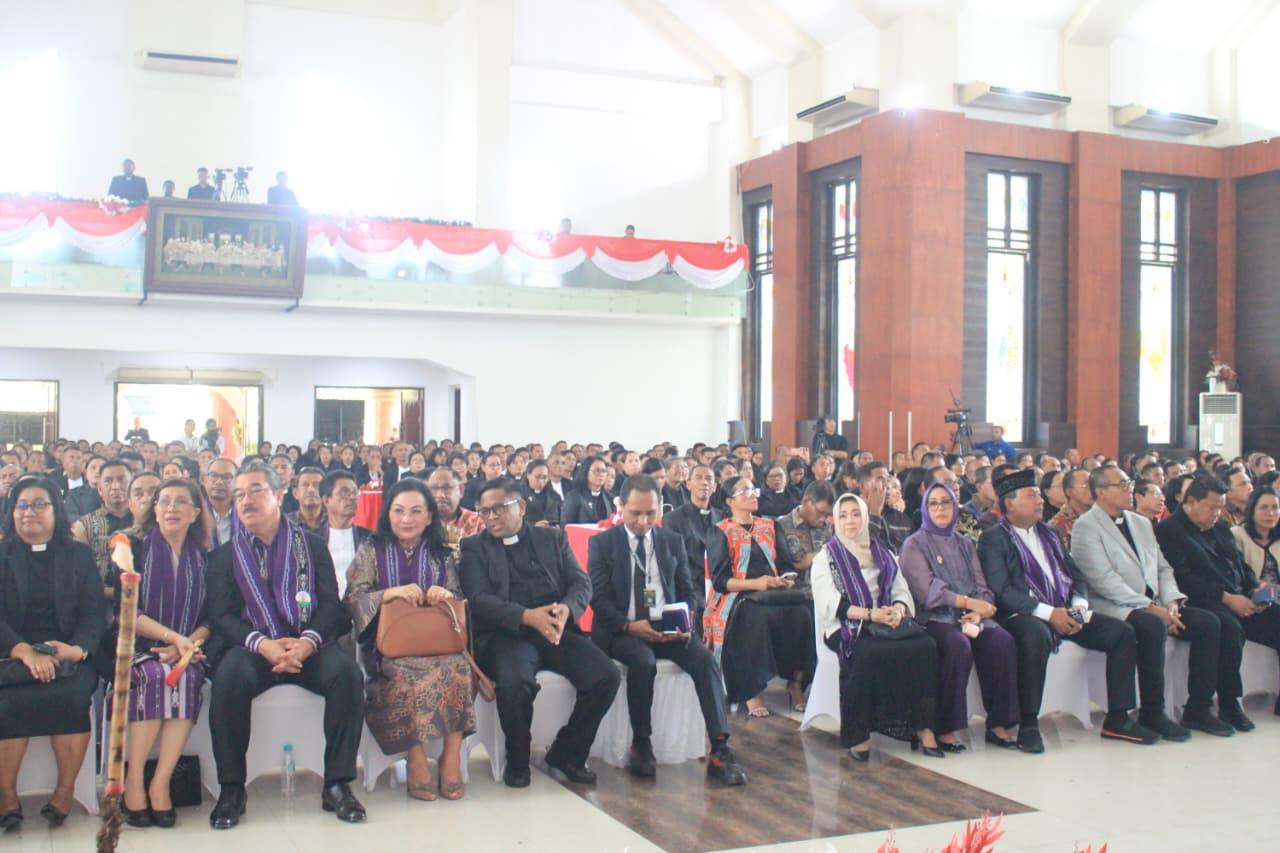 Suasana Pembukaan Sidang Sinode GPM di Gereja Maranatha Ambon.