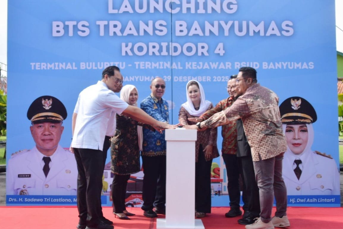Launching Bus Trans Banyumas Koridor 4 ditandai dengan penekanan tombol