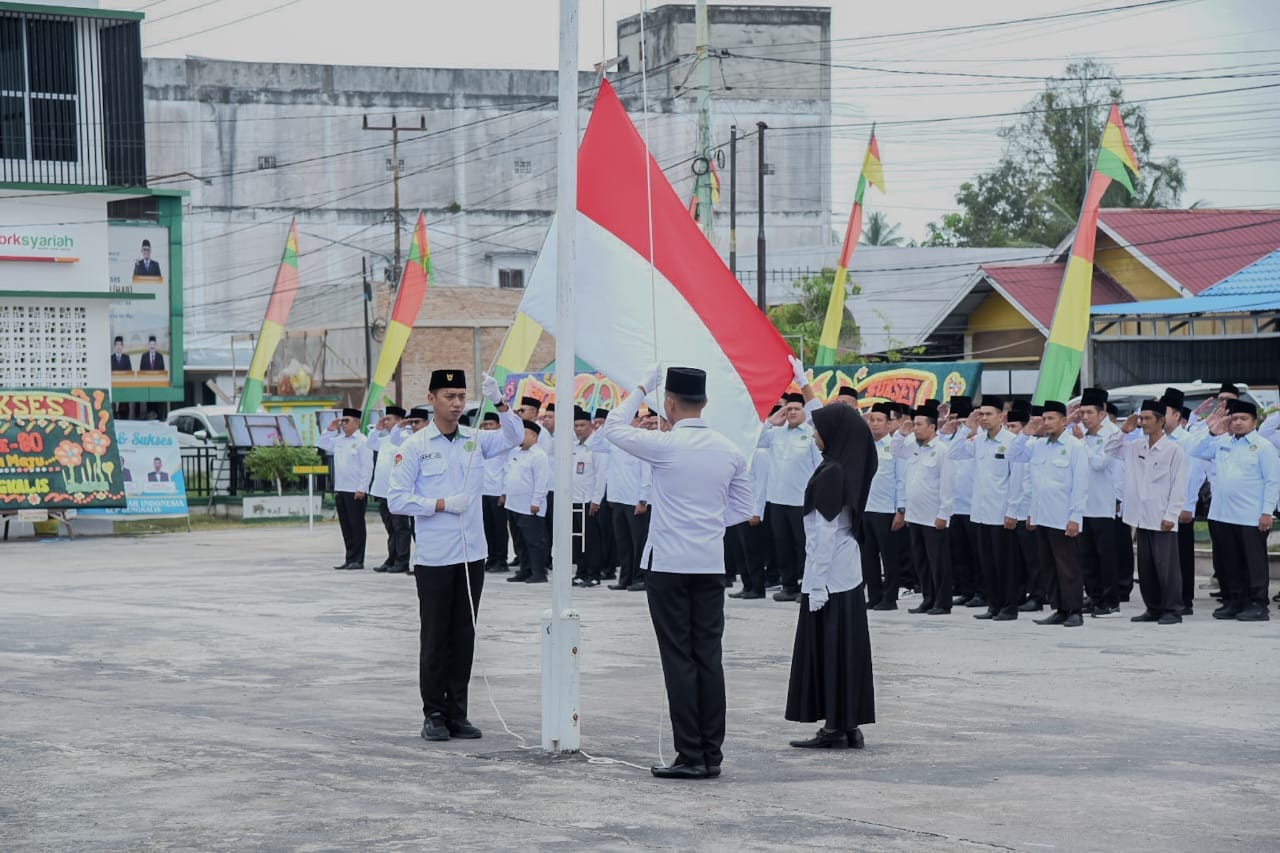 Pengibaran Bendera Merah Putih Peringati HAB Ke 80 Tingkat Kab.Bengkalis.