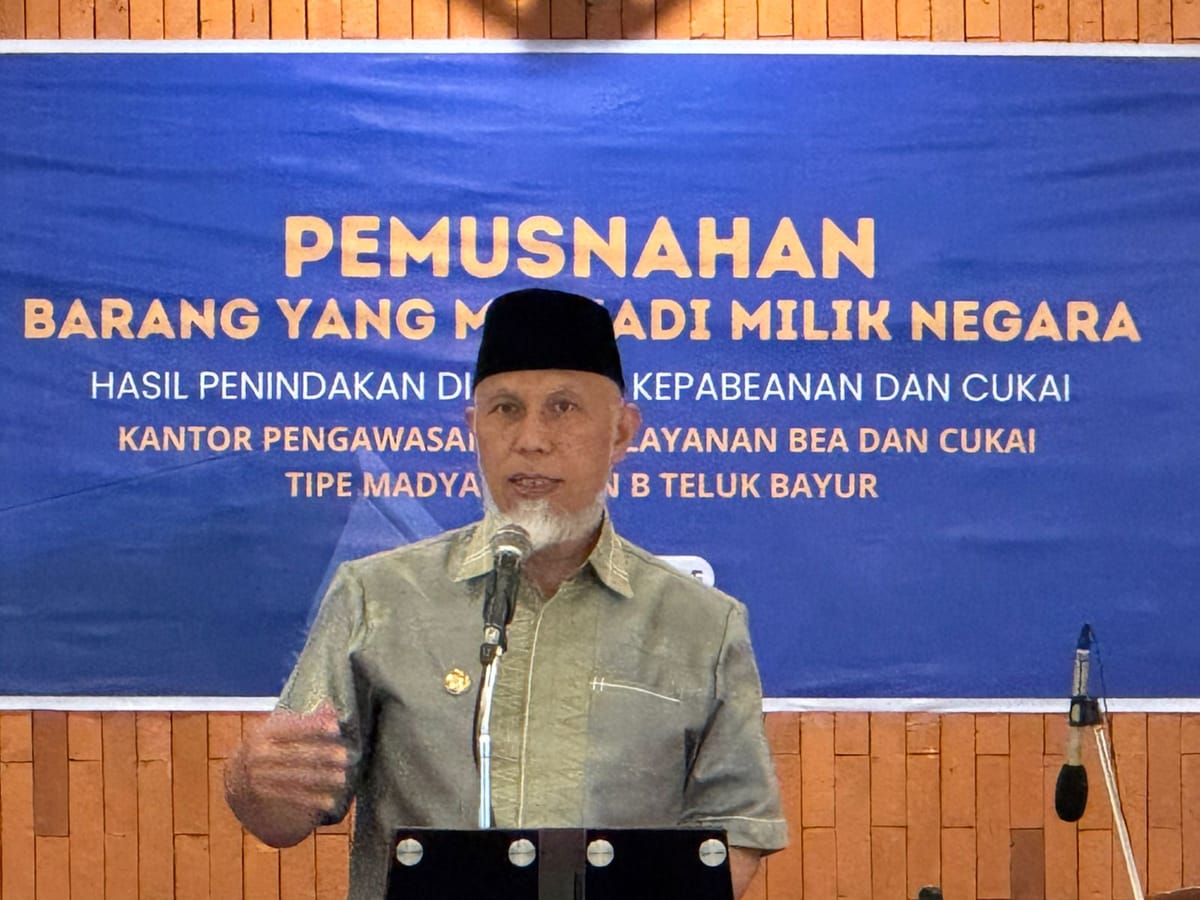 Gubernur Sumbar, Mahyeldi Apresiasi Pemusnahan Barang Ilegal oleh Bea Cukai: “Lindungi Negara, Jaga Kesehatan Masyarakat”