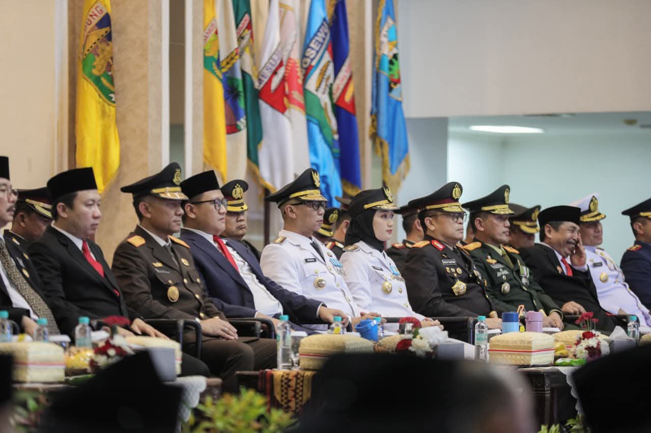 Gubernur Mirza Saksikan Peringatan Detik Detik Proklamasi Secara Virtual