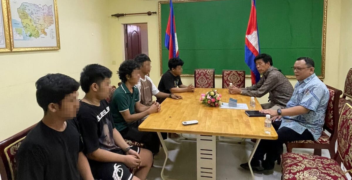 KBRI Phnom Penh Terbitkan SPLP 28 WNI Terjaring Operasi Penipuan Daring