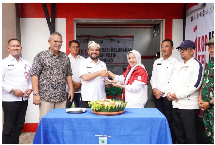 Heli Suyanto Resmikan Gerai Koperasi Merah Putih, Dorong Kemandirian Ekonomi Warga Batu