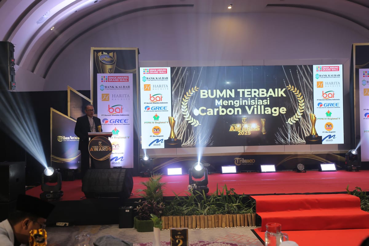 Pelindo Regional 2 Pontianak Raih Penghargaan BUMN Terbaik Lewat Program Carbon Village 2025