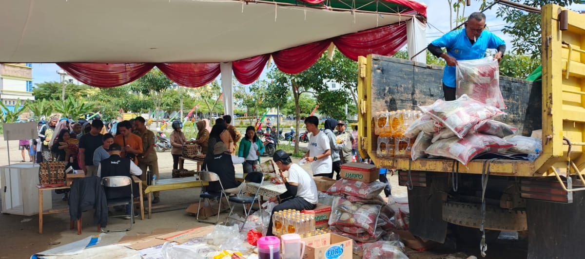 Operasi Pasar Murah di Sekadau, Warga Antusias Berburu Sembako Terjangkau