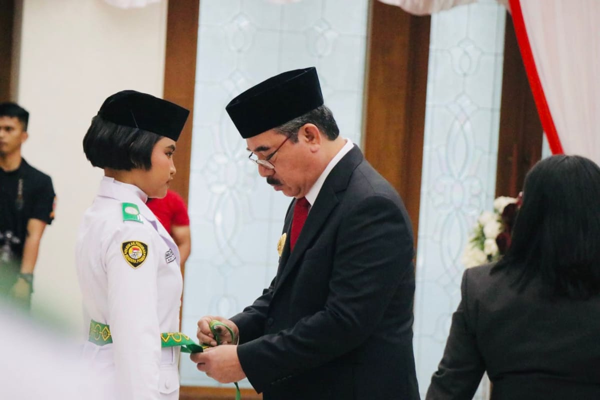 Gubernur Maluku kukuhkan Paskibraka 2025, Kibarkan Merah Putih dengan Disiplin dan Integritas