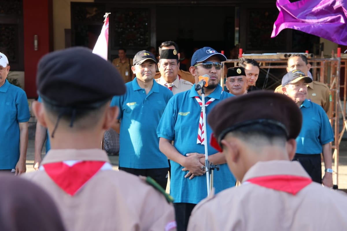 Bupati Sumenep Melepas kontingen Pramuka berkebutuhan khusus ke Jambore di Bogor