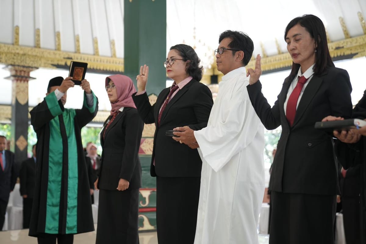 Bupati Sleman Lantik 83 Pejabat Administrator dan Pengawas