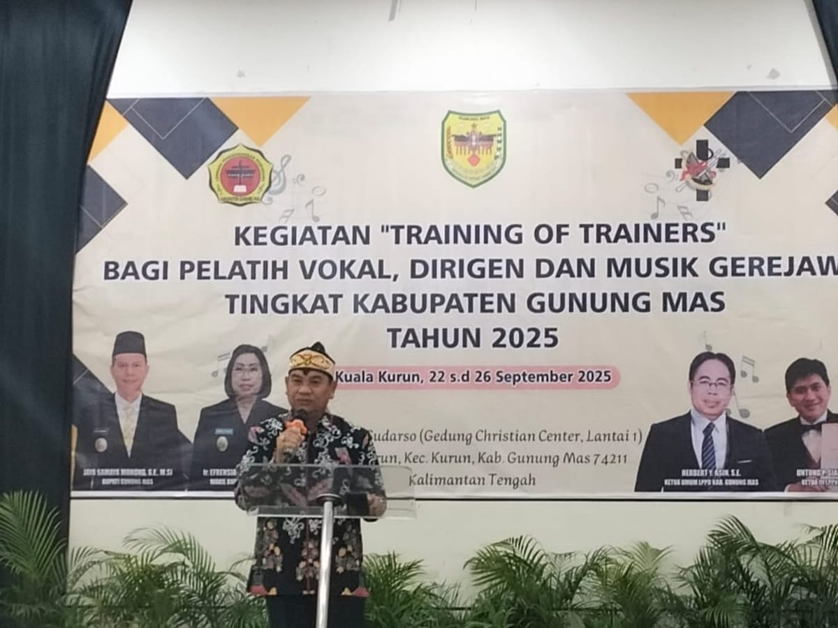 Guntur Talajan Dorong Profesionalisme Pelatih Musik Gerejawi di Gunung Mas