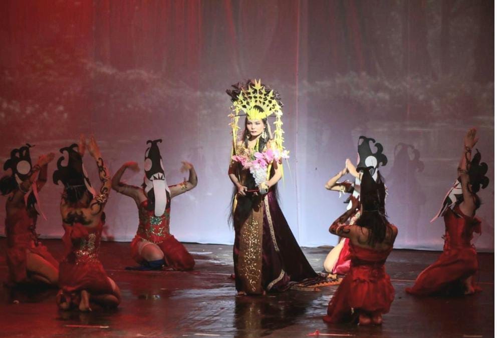 Gubernur Apresiasi: Opera Dayak “Nyai Nyalong Apoi 2” Angkat Kejayaan Perempuan Dayak