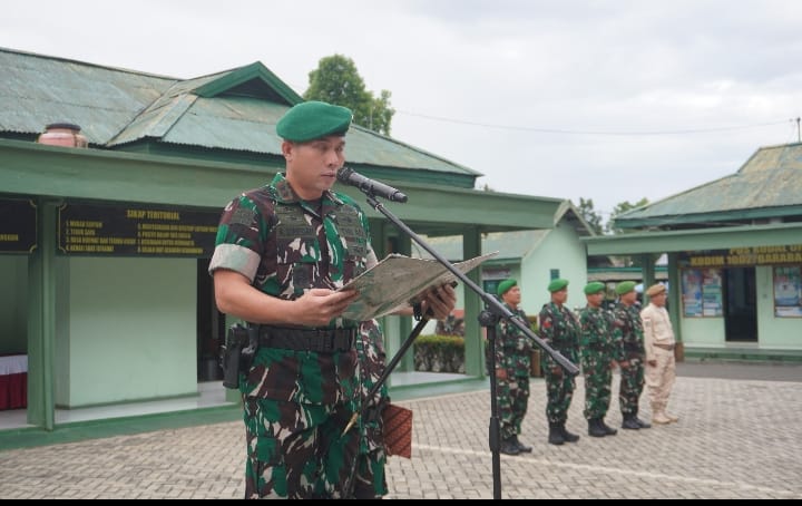 Kodim 1002/HST Gelar Upacara Bendera Tujuh Belasan September 2025