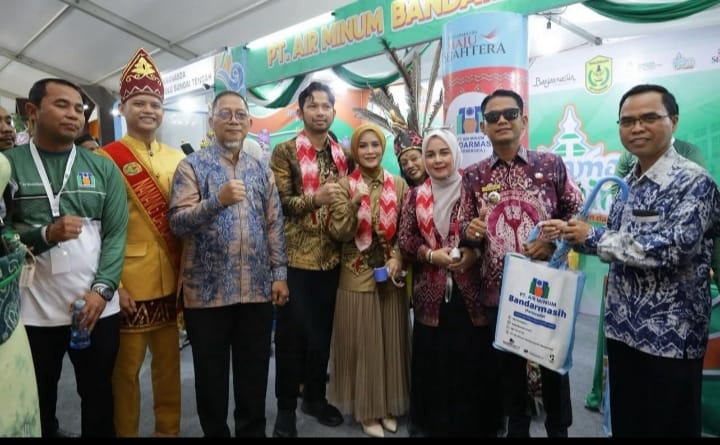 Stand PTAM Bandarmasih Tampilkan Simulator Pengolah Air Dan Layanan Balik Nama Gratis Pada Gelaran Bamara Fair 2025