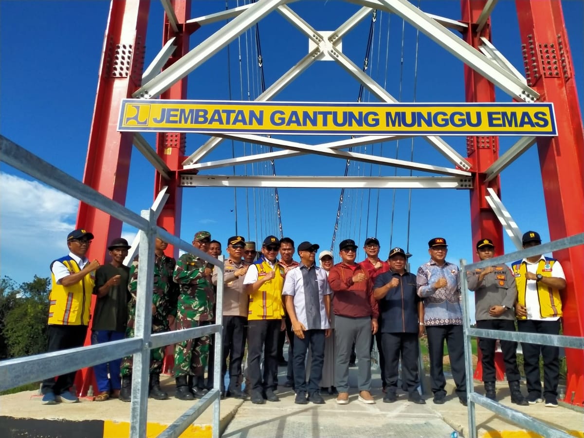 Jembatan Gantung Munggu Emas, Akses Baru untuk Warga Pelosok Kubu Raya