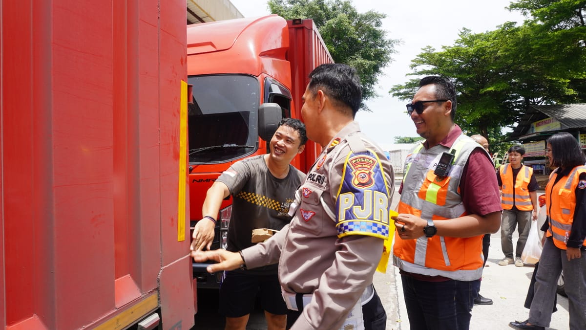 Berkendara Aman di Jalan Tol