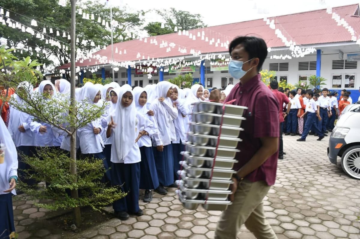 Launching Program MBG di Padang, Makanannya Enak dan Bergizi