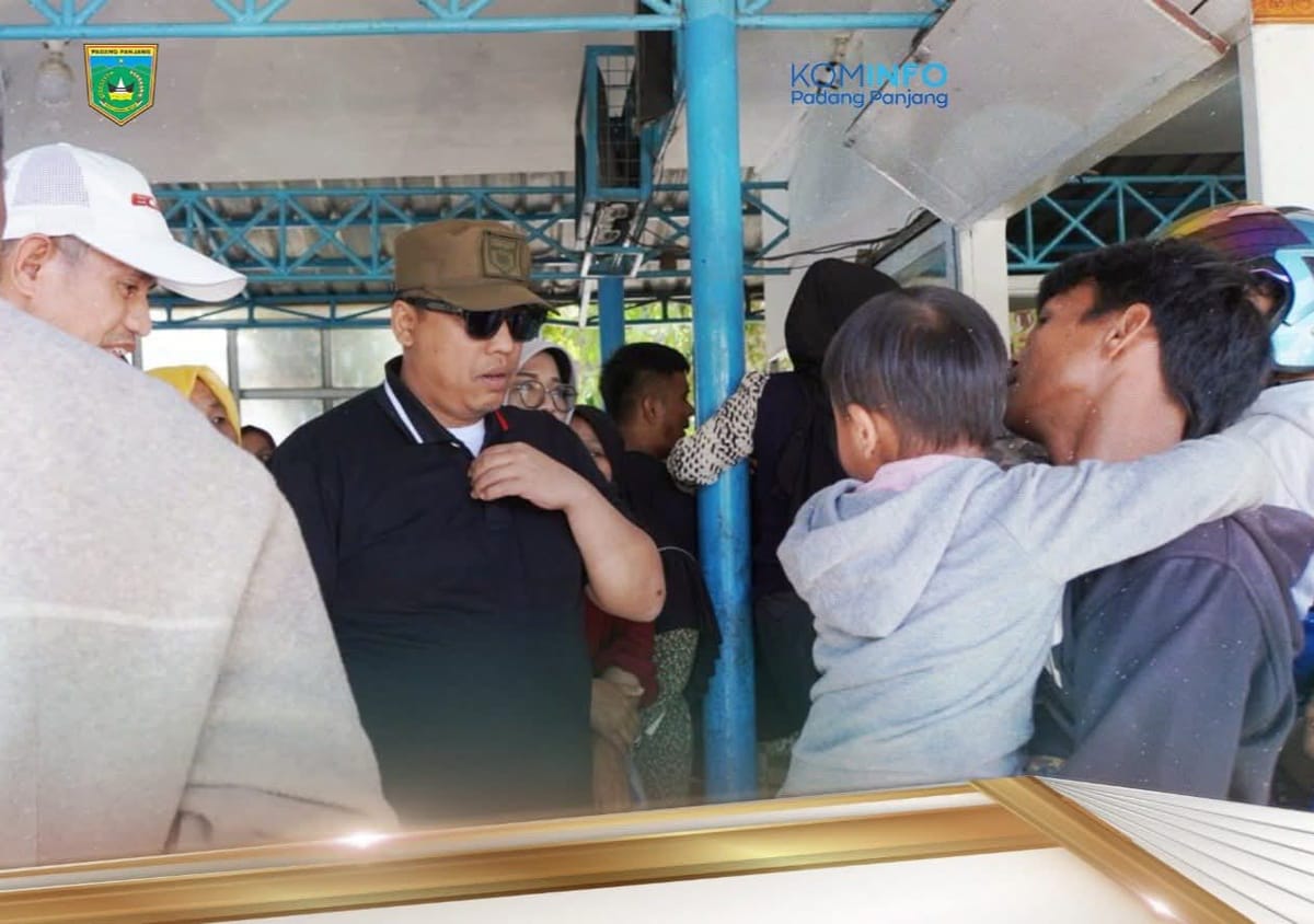 Audensi dengan Pedagang, Wako Hendri: Pasar Bukan Sekadar Jual Beli, Tapi Ikon Ekonomi Rakyat