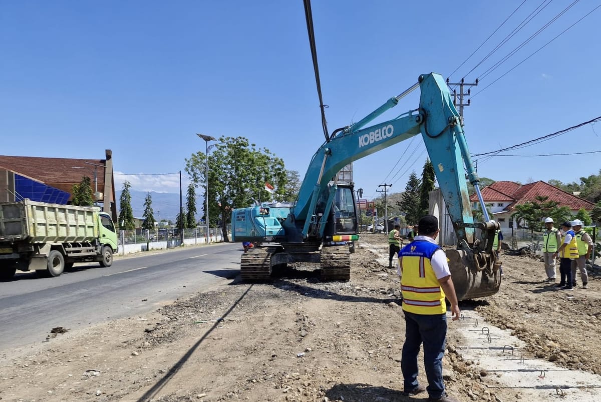 Tingkatkan Konektivitas di NTB, Kementerian PU Lakukan Preservasi Ruas Sila  Sepanjang 120 Km.