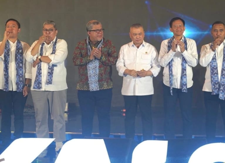 Wamen PKP Apresiasi PT KAI Dalam Melayani Masyarakat