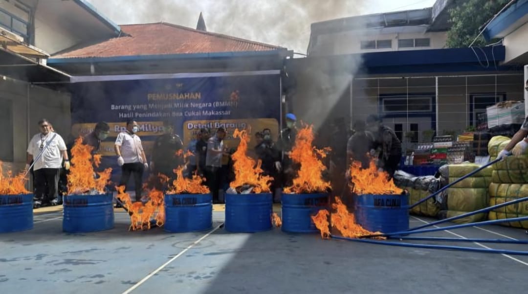 Pemusnahan Barang Ilegal Dapat Memiliki Beberapa Dampak Terhadap Perekonomian Bangsa