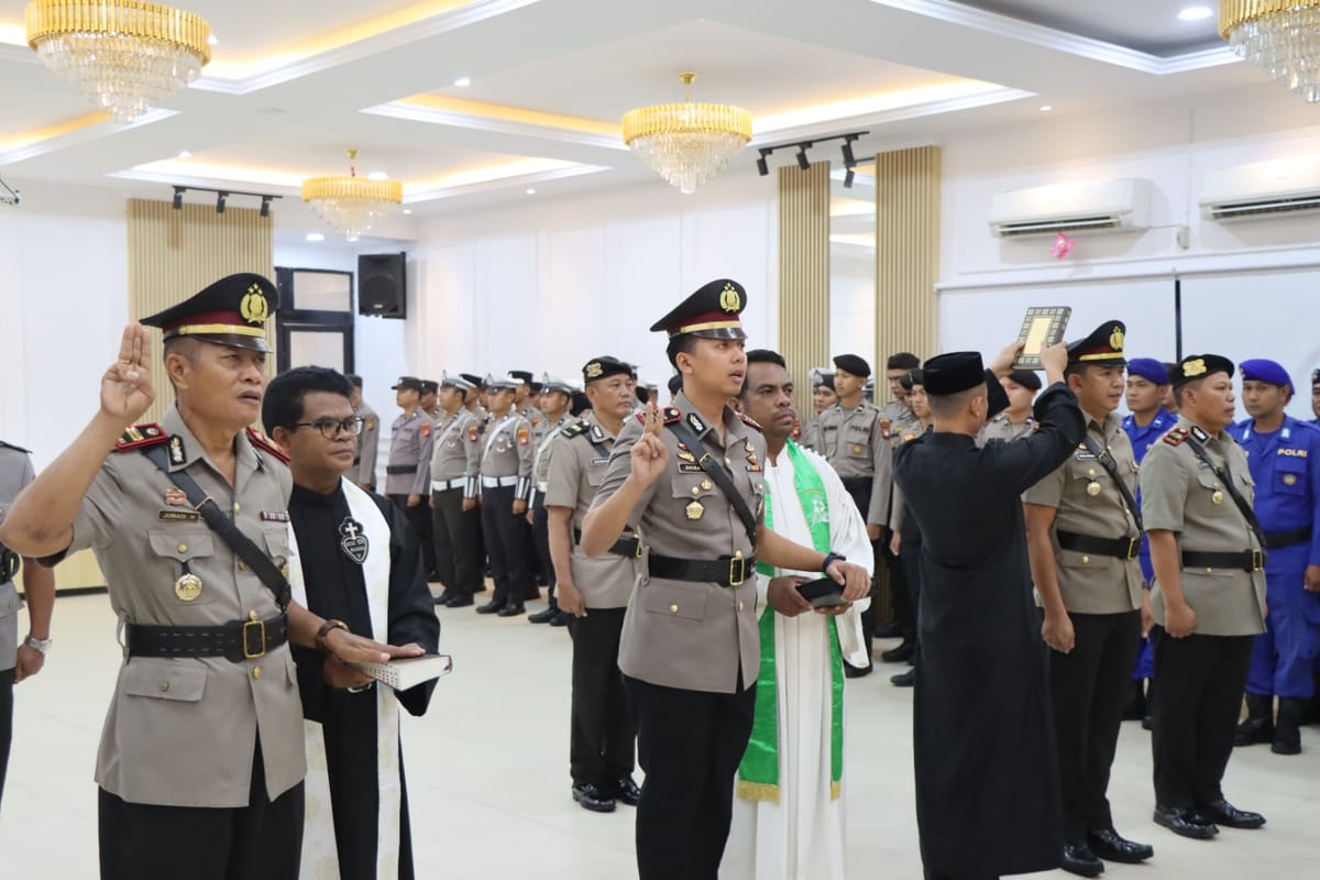 Kapolres Ketapang Pimpin Sertijab Sejumlah Pejabat Utama dan Kapolsek