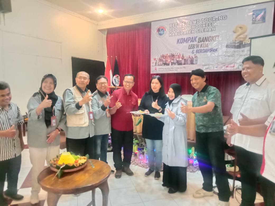 Wartawan IWO Indonesia DPD Sleman DIY Refreshing ke Wonosobo