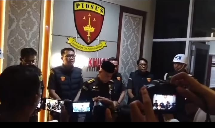 Mantan Bupati Pesawaran, Dendi Ramadhona, Ditetapkan Sebagai Tersangka Kasus SPAM dan Langsung Ditahan