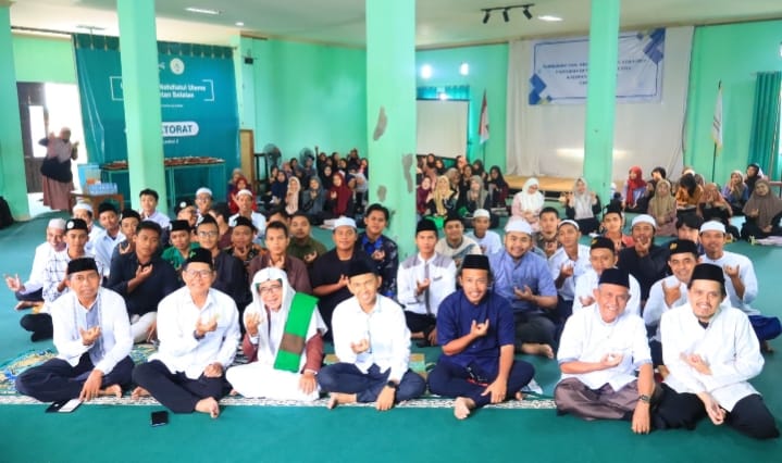 Harlah ke 11 UNUKASE Diwarnai Dengan Shalat Hajat dan Do'a Bersama