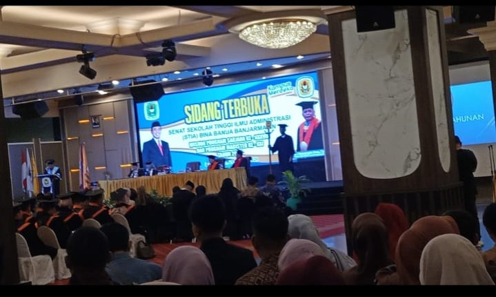 "Optimalisasi Kinerja Melalui Hard Skill dan Soft Skill " Jadi Tema Wisuda Sarjana dan Magister STIA Bina Banua