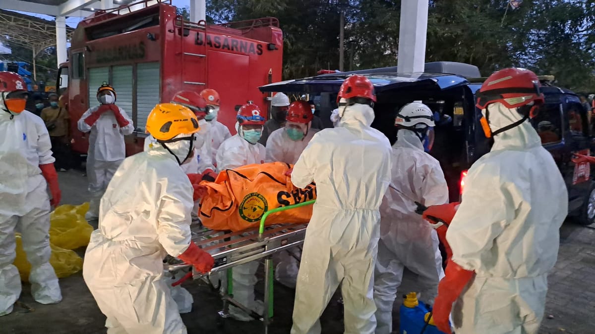Total Korban Runtuhnya Bangunan Ponpes Al Khoziny Menjadi 141 Orang, 104 Orang Selamat, 39 Orang Meninggal