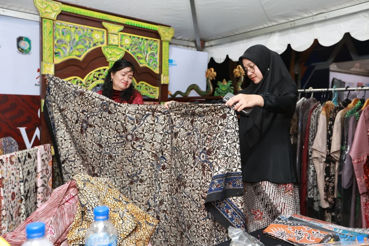 Banyuwangi Batik Festival Tahun Ini Didukung OJK Jember