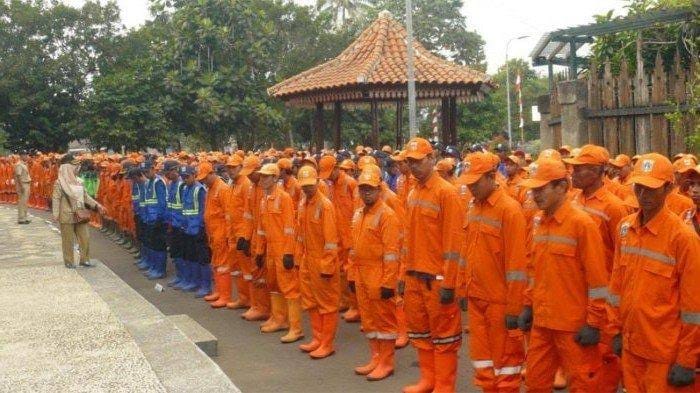 DLH Jakarta  Siapkan Ribuan  Petugas Kebersihan Pada HUT TNI ke 80 di monas.