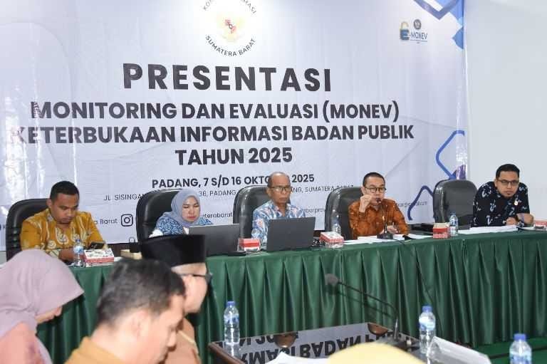 128 Badan Publik di Sumbar Presentasikan Pelaksanaan Keterbukaan Informasi