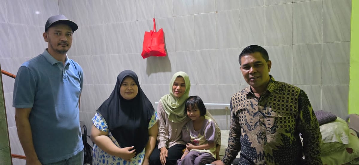 Bupati Syech Muharram Kunjungi Warga Aceh Besar Pasien Bocor Jantung di Jakarta