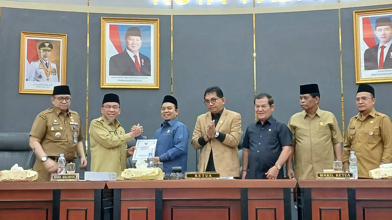 Wakil Wali Kota Padang, Maigus Nasir Sampaikan Nota Pengantar Ranperda APBD Tahun 2026