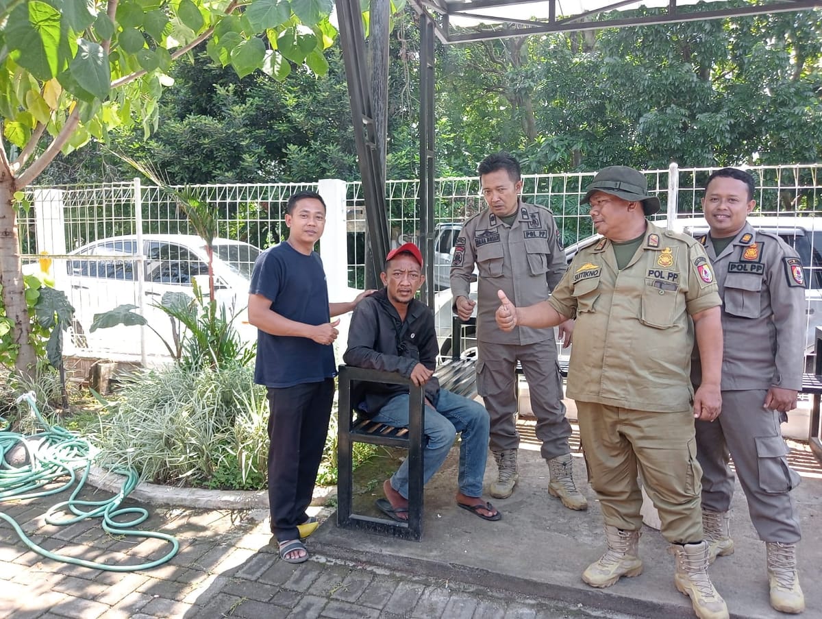 Tugas Dengan Hati: Satpol PP Jember Amankan ODGJ Dengan Pendekatan Humanis