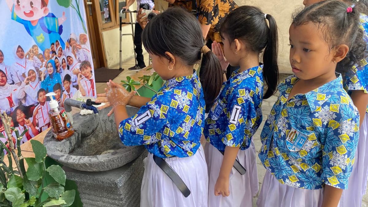 Antusias Siswa SD di Solo peringati Hari Cuci Tangan