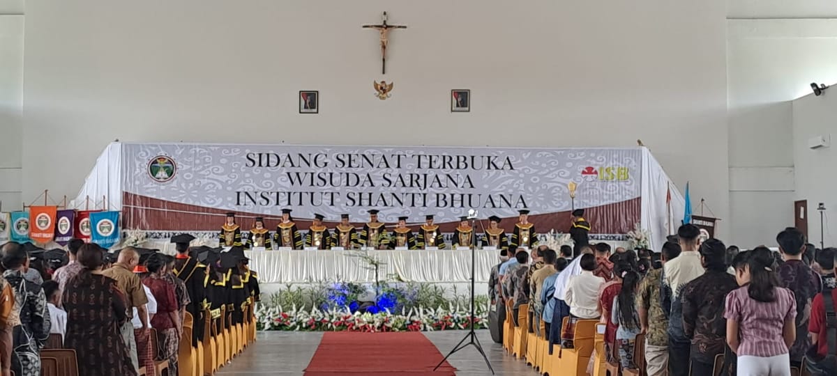 Institut Shanti Bhuana Bengkayang Wisuda 122 Sarjana Angkatan V
