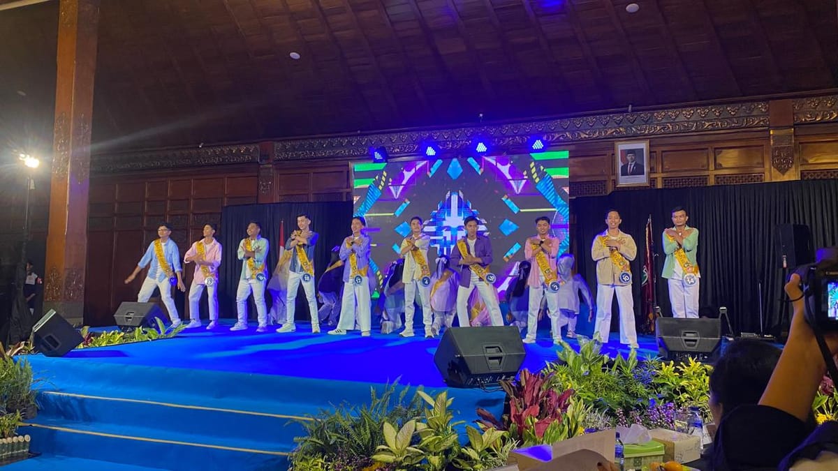 Muhamamad Aufaa Alhafizh dan Farah Aulia terpilih Duta Genre Surakarta 2025.