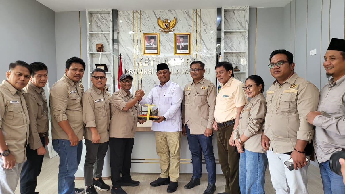 PWI Kepri Jalin Silaturahmi dengan Ketua DPRD Kepri di Dompak, Tanjungpinang