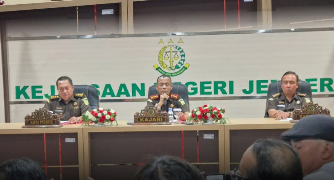 Kejaksaan Negeri Jember Tetapkan 5 Tersangka Kasus Dugaan Korupsi Sosraperda