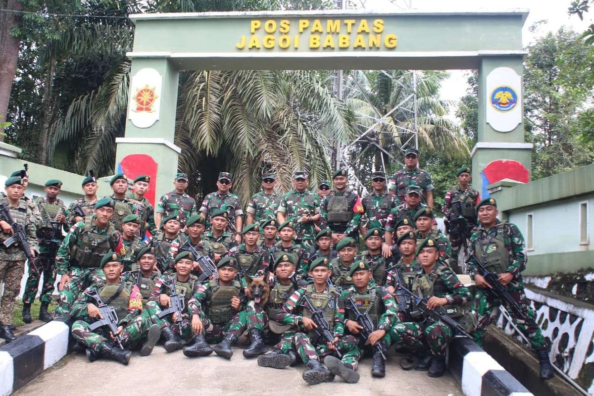 Pangdam XII/Tpr Tinjau Patok Batas di Jagoi Babang, Pastikan Kedaulatan Negara Terjaga