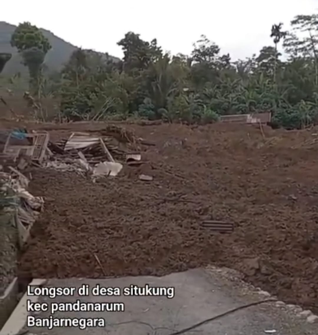 UPDATE TERKINI PENANGANAN BENCANA DI DESA PANDANARUM Senin, 17 November 2025 – Pukul 08.37 WIB