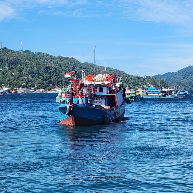 KM. Jeni Jaya 05 Alami Kerusakan Mesin Di Perairan Batang Dua