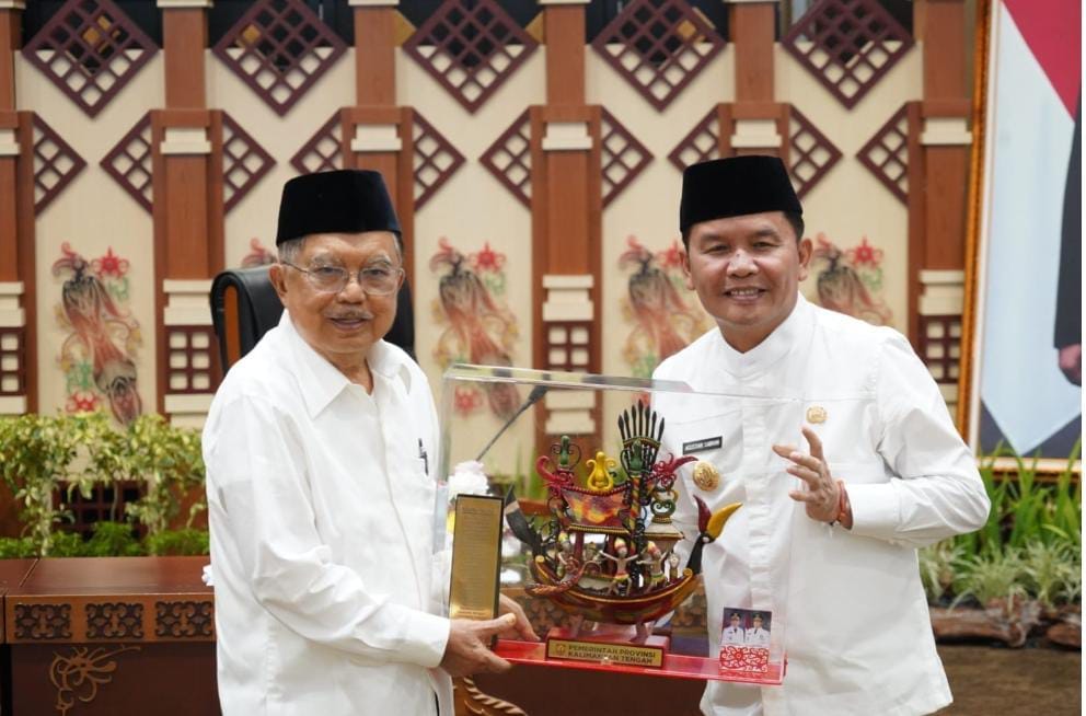 Jusuf Kalla Lantik Pengurus DMI Kalteng 2025–2030, Agustiar Sabran Nahkodai Periode Baru