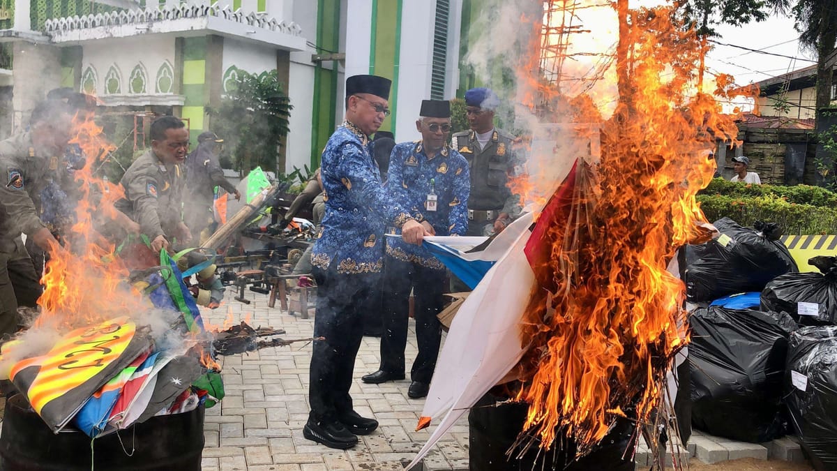 Ribuan Layangan Dimusnahkan, Berbahaya bagi Pengguna Jalan Raya