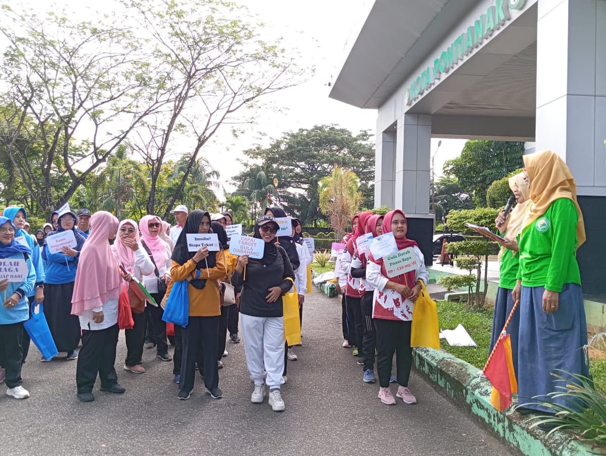 RSUD SSMA Pontianak Gelar Jalan Sehat Peringati Hari Diabetes Sedunia 2025