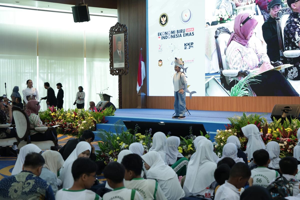 Penampilan Memikat Siswa Asal Purwokerto Pikat Juri Lomba Dongeng Dasar Laut
