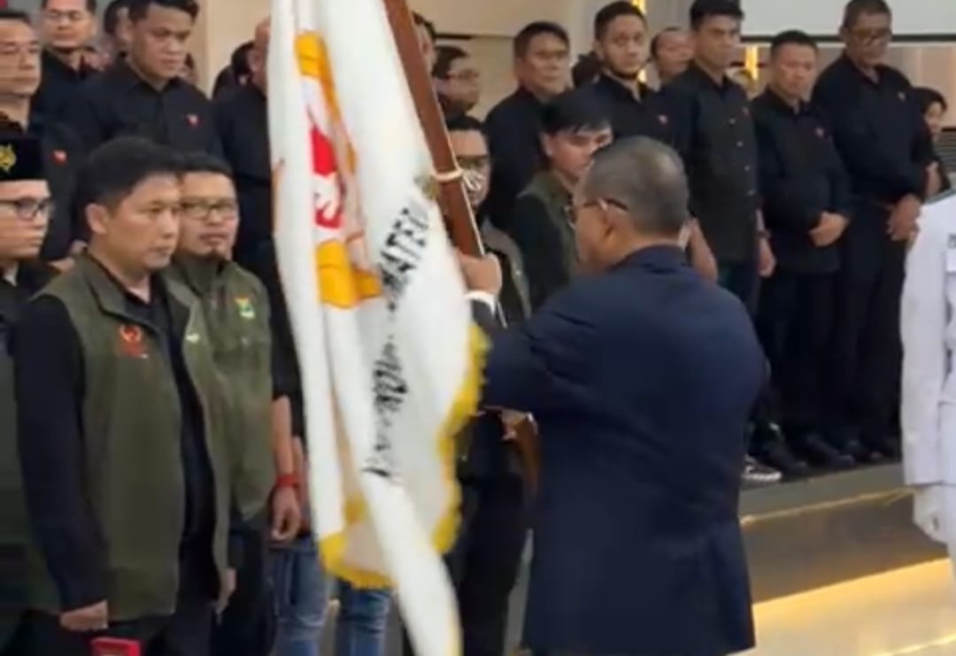 Ketua Umum KONI Pusat Marciano Norman Lantik Pengurus KONI Sumbar 2025–2029