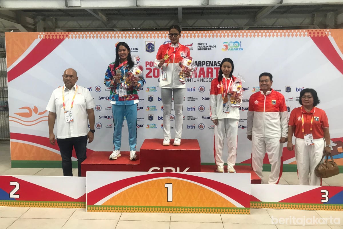 Kontingen Cabor Renang DKI Jakarta Sukses Pertahankan juara umum Popnas XVII