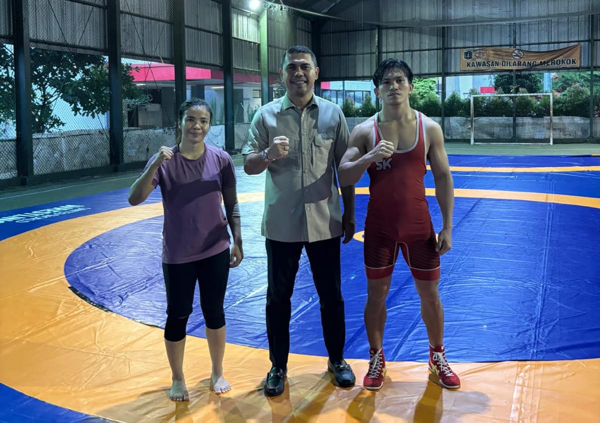 Kunjungi Pelatnas, Sekum KONI Sumbar Dipo Pratama Beri Motivasi Dua Pegulat Sumbar
